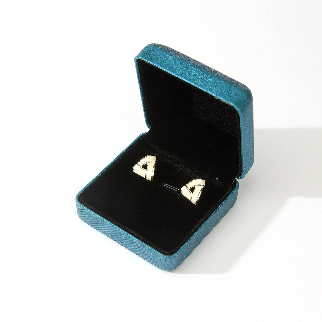 Leather earrings gift box